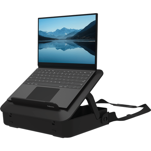 Breyta Laptop Carry Case in black with laptop on it