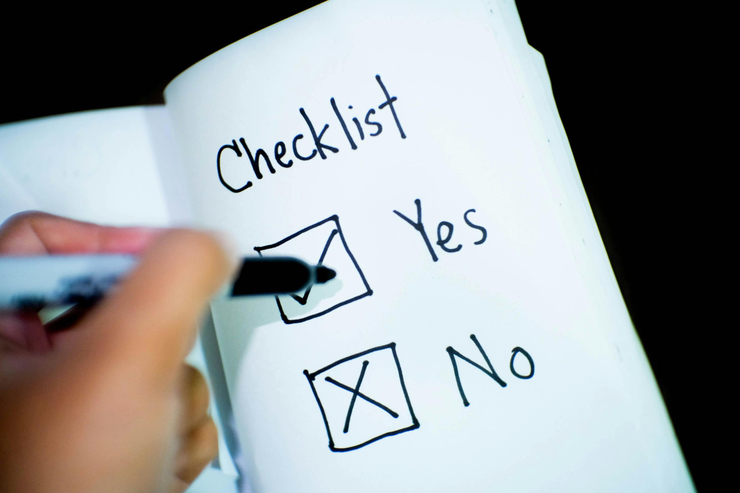 What is in a workstation assessment checklist? Posture People